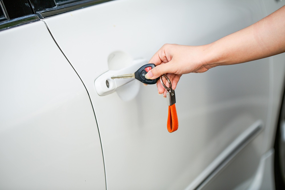 Efficiënt en flexibel bestelbus of verhuisbus huren bij Avis